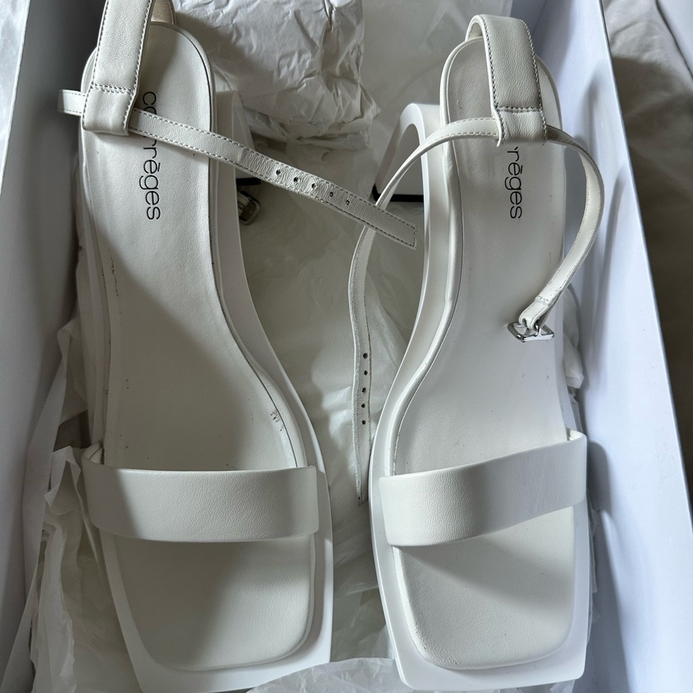 Courrèges
Stream 70mm sandals
